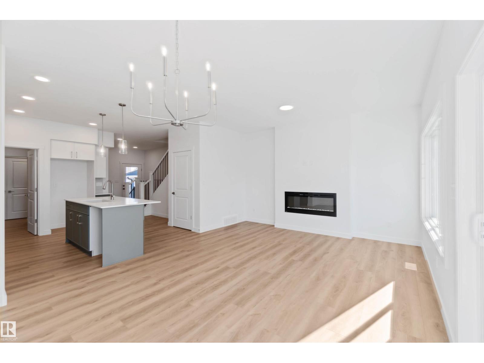 Photo 7 of 8511 181 Av Nw, Edmonton AB