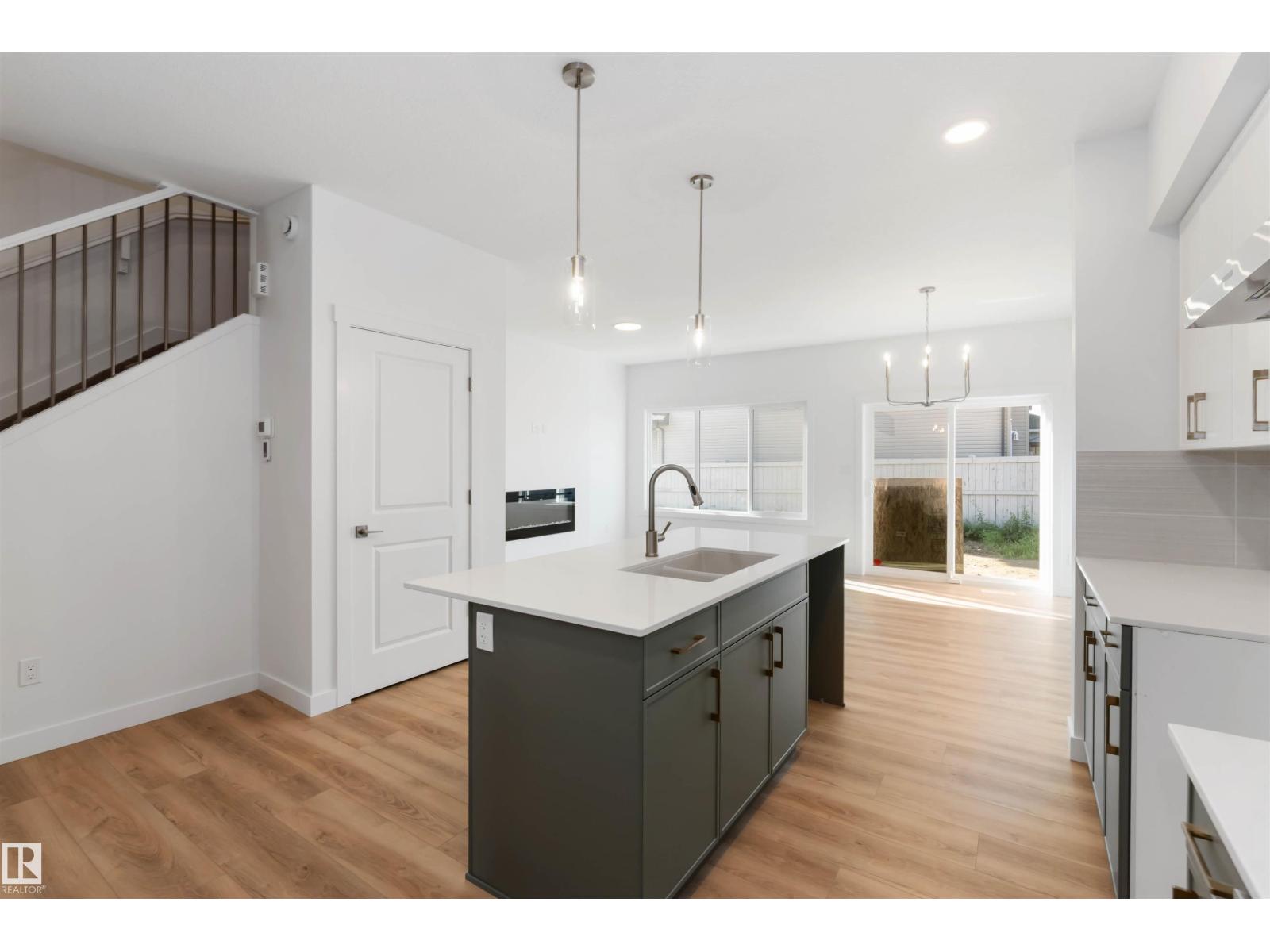Photo 16 of 8511 181 Av Nw, Edmonton AB