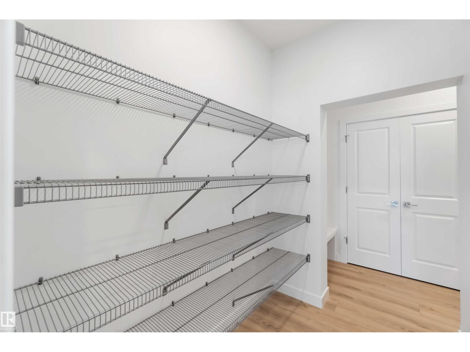 Photo 17 of 8511 181 Av Nw, Edmonton AB