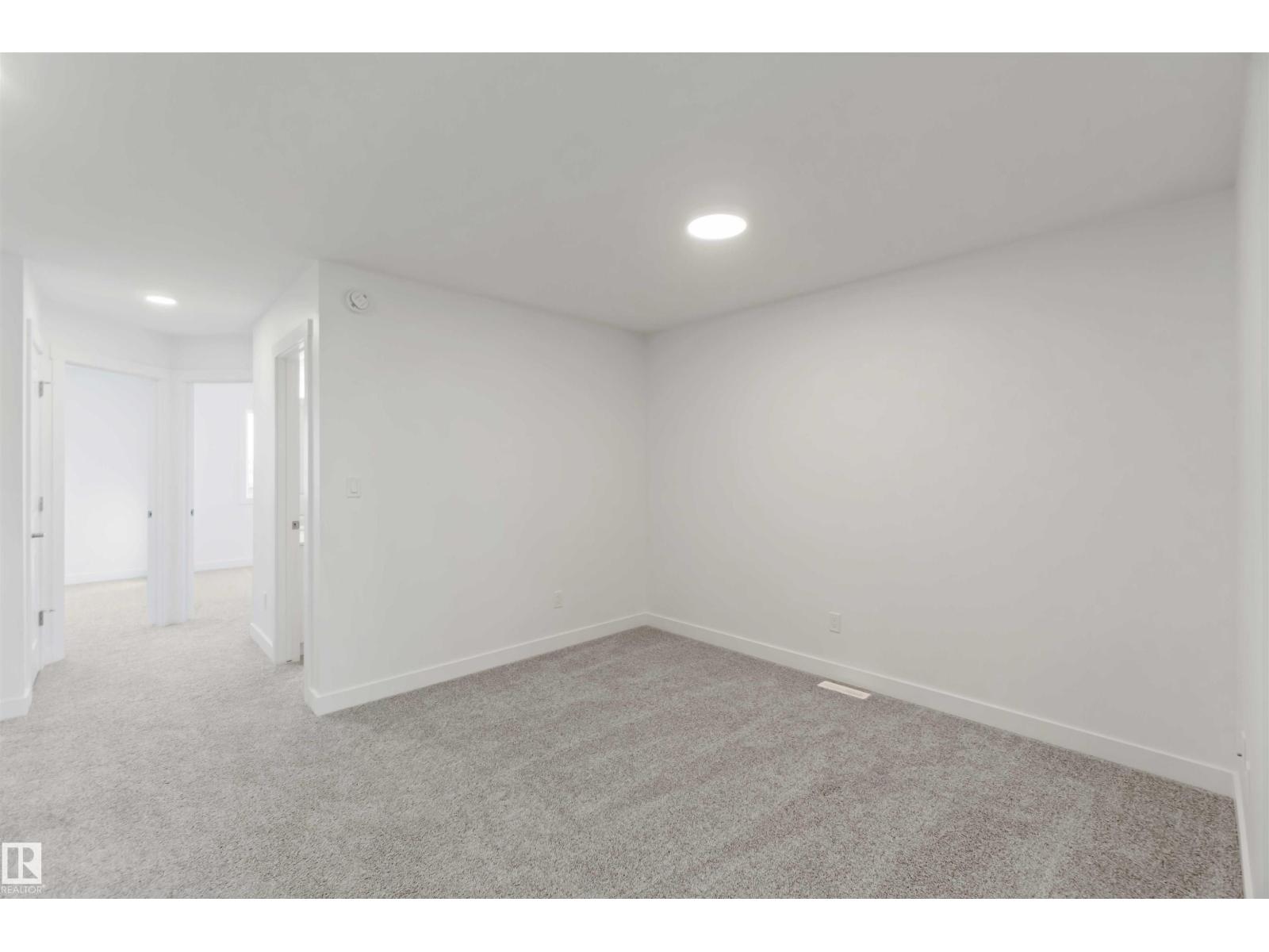 Photo 26 of 8511 181 Av Nw, Edmonton AB