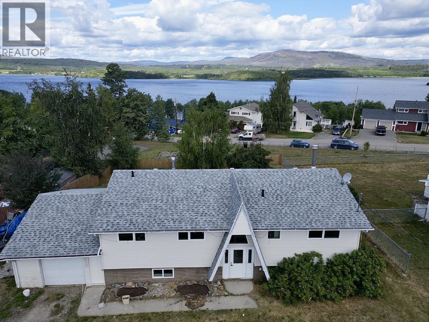 525 TUNASA DRIVE, Fraser Lake