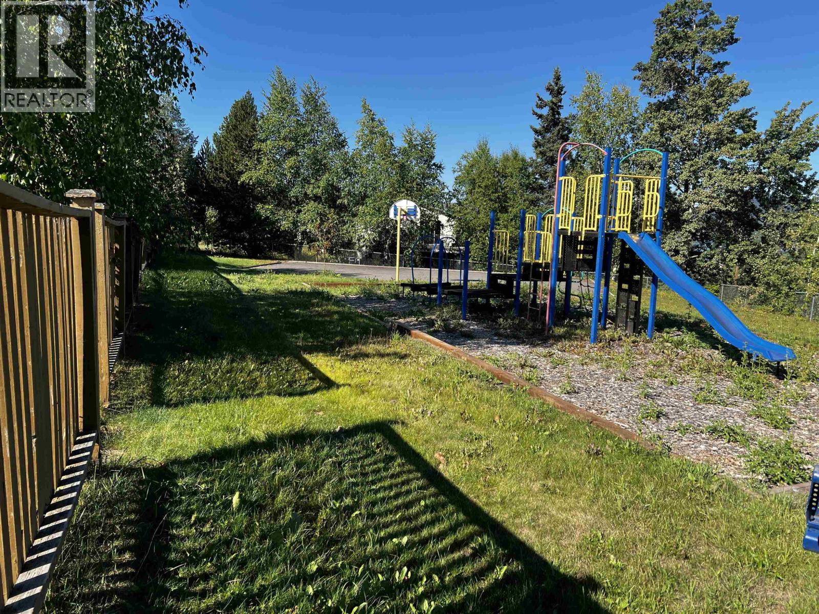525 TUNASA DRIVE, Fraser Lake