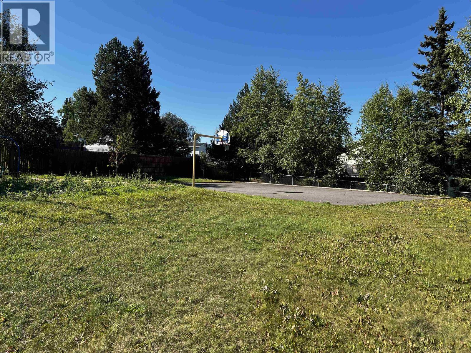 525 TUNASA DRIVE, Fraser Lake