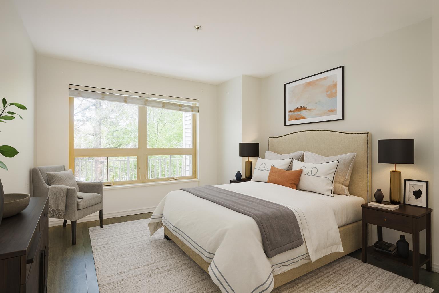 Photo 4 of 307 15210 Guildford Drive, Surrey BC