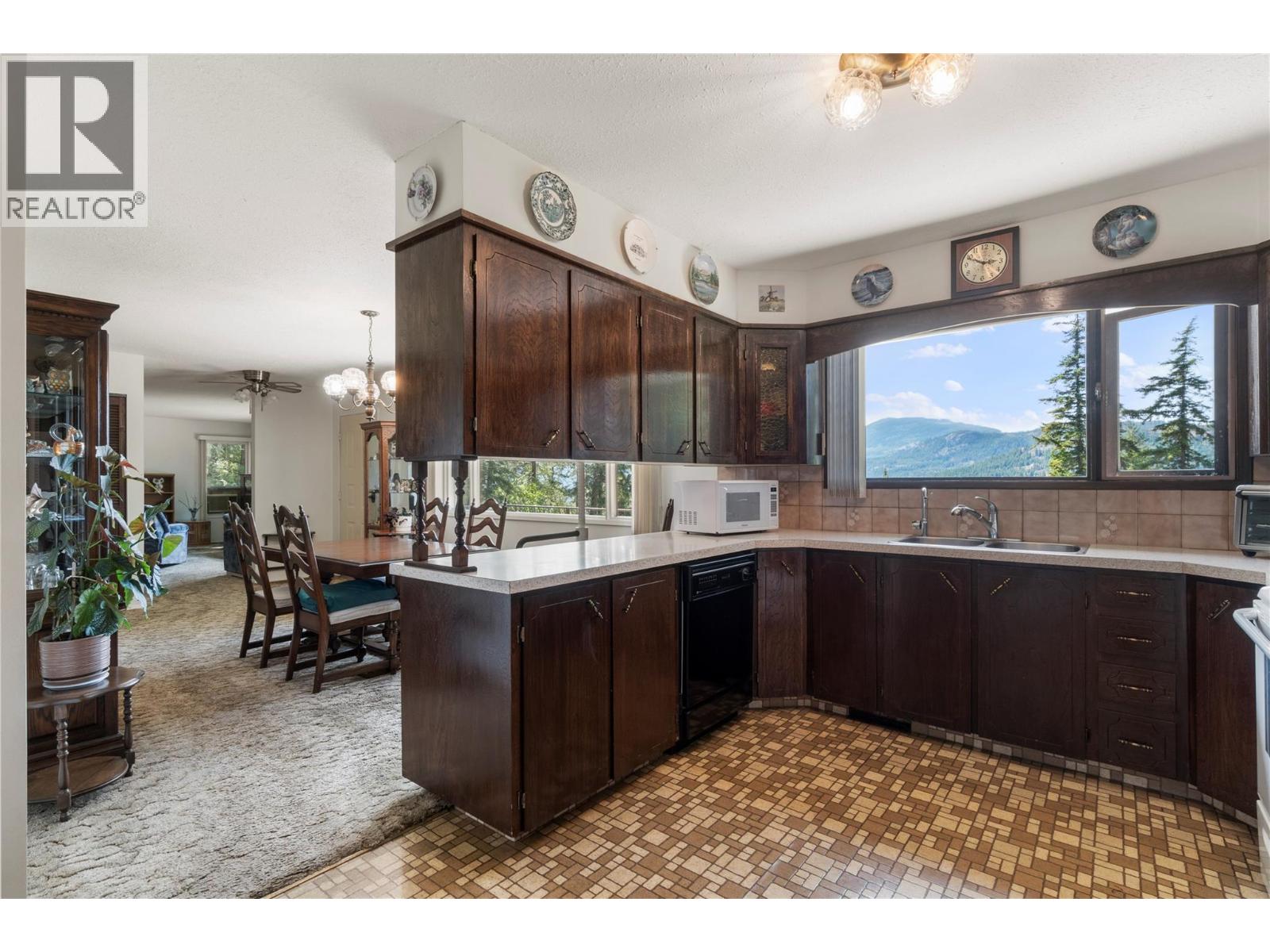 Photo 5 of 1476 Vella Road, Tappen BC