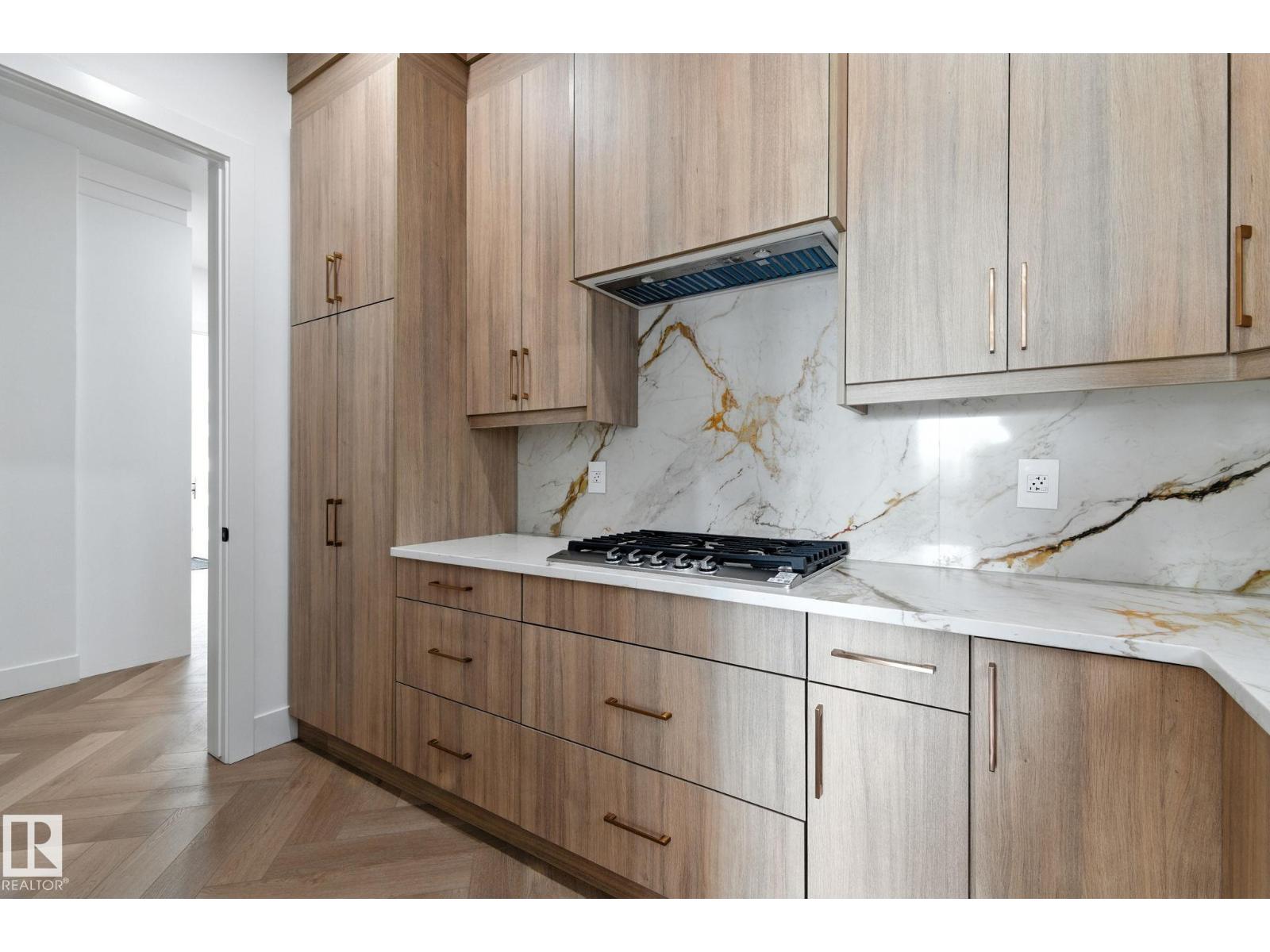 Photo 16 of 9423 181 Av Nw, Edmonton AB