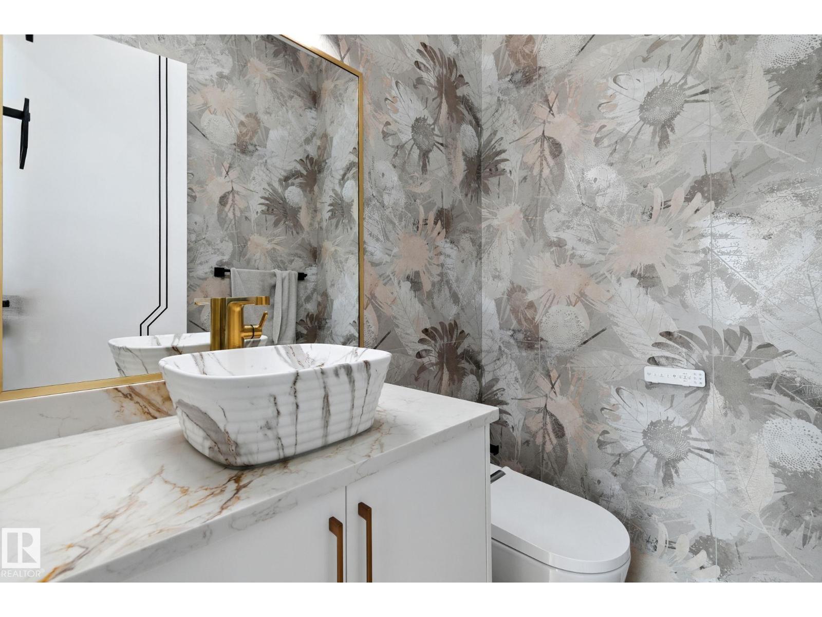 Photo 22 of 9423 181 Av Nw, Edmonton AB