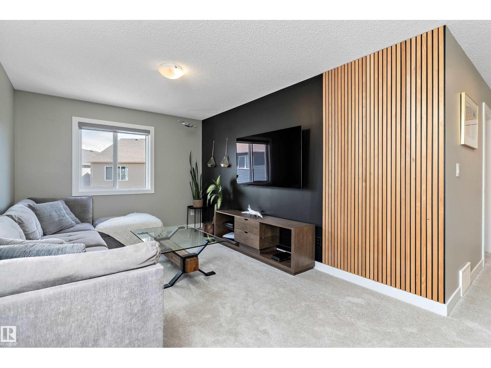 Photo 12 of 1615 202 St Nw, Edmonton AB