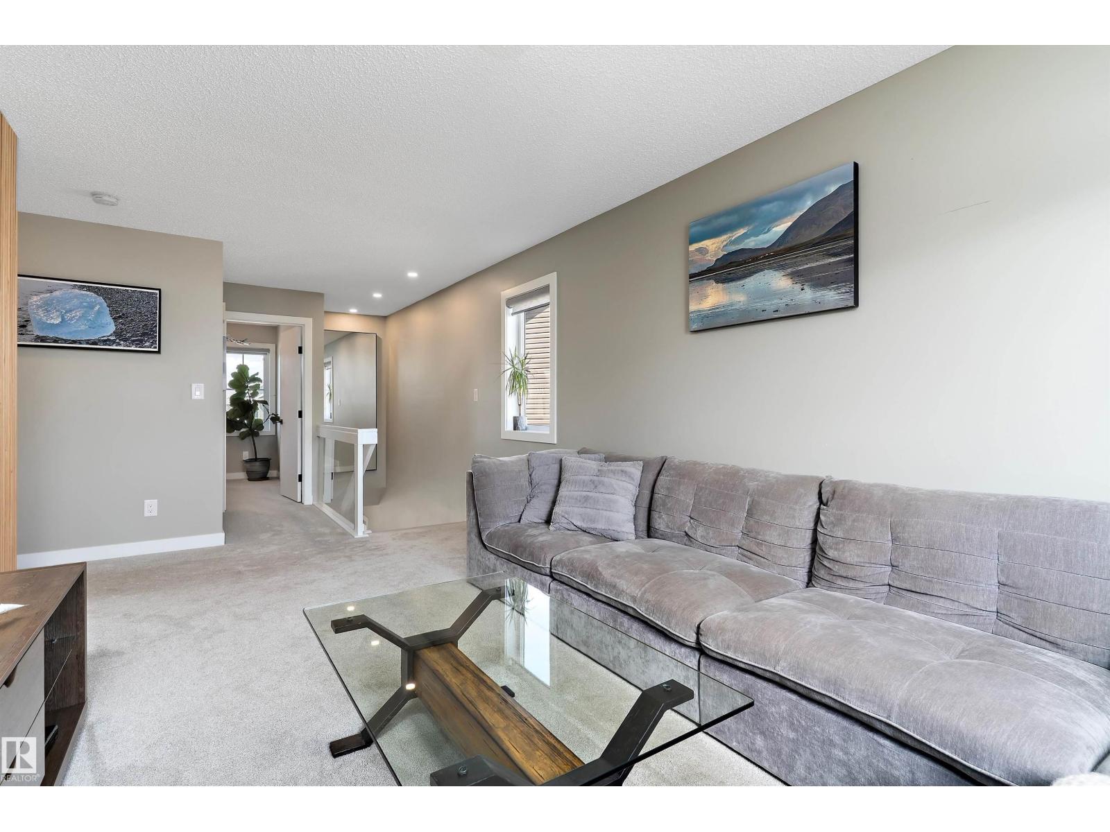 Photo 13 of 1615 202 St Nw, Edmonton AB