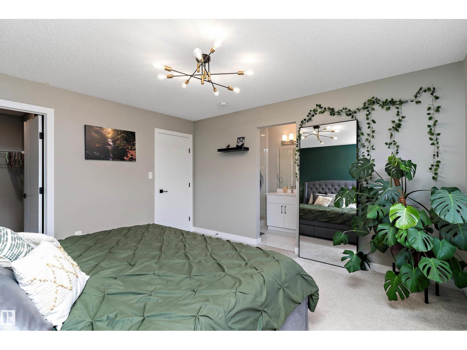 Photo 22 of 1615 202 St Nw, Edmonton AB