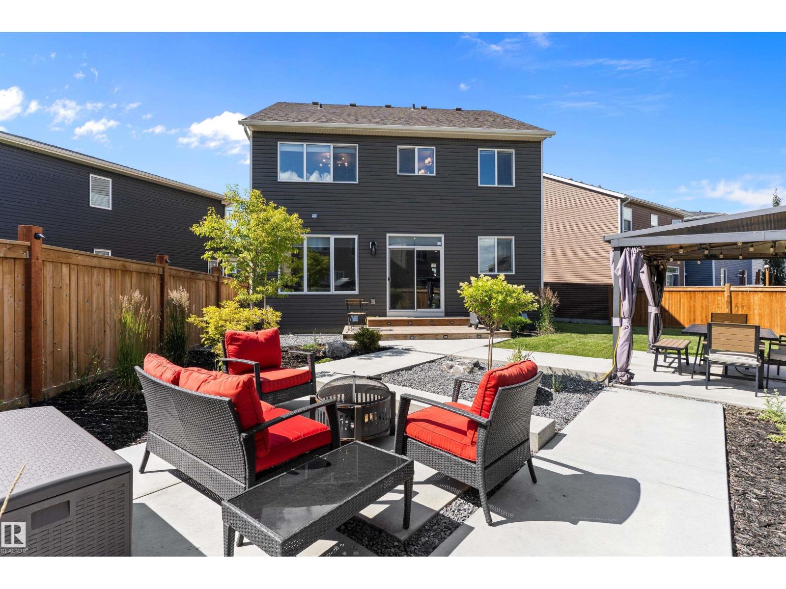 Photo 25 of 1615 202 St Nw, Edmonton AB
