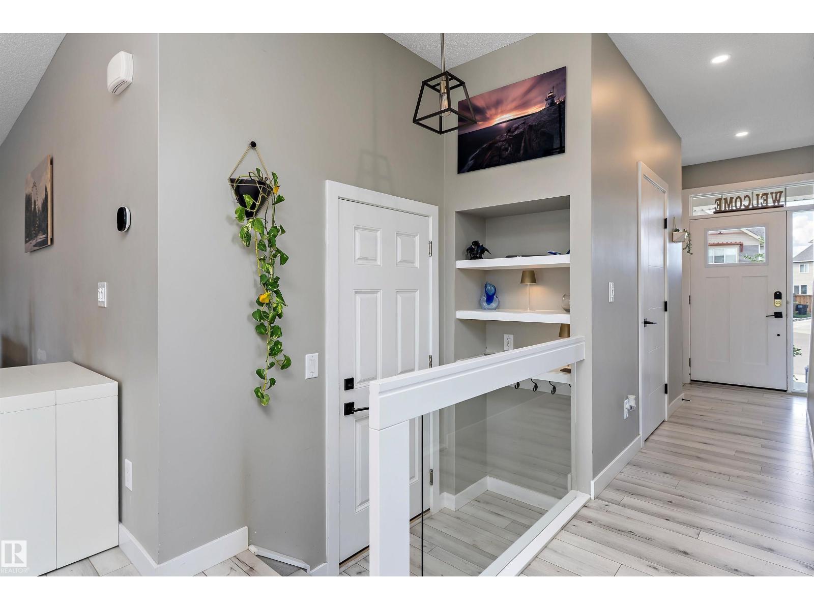 Photo 7 of 1615 202 St Nw, Edmonton AB