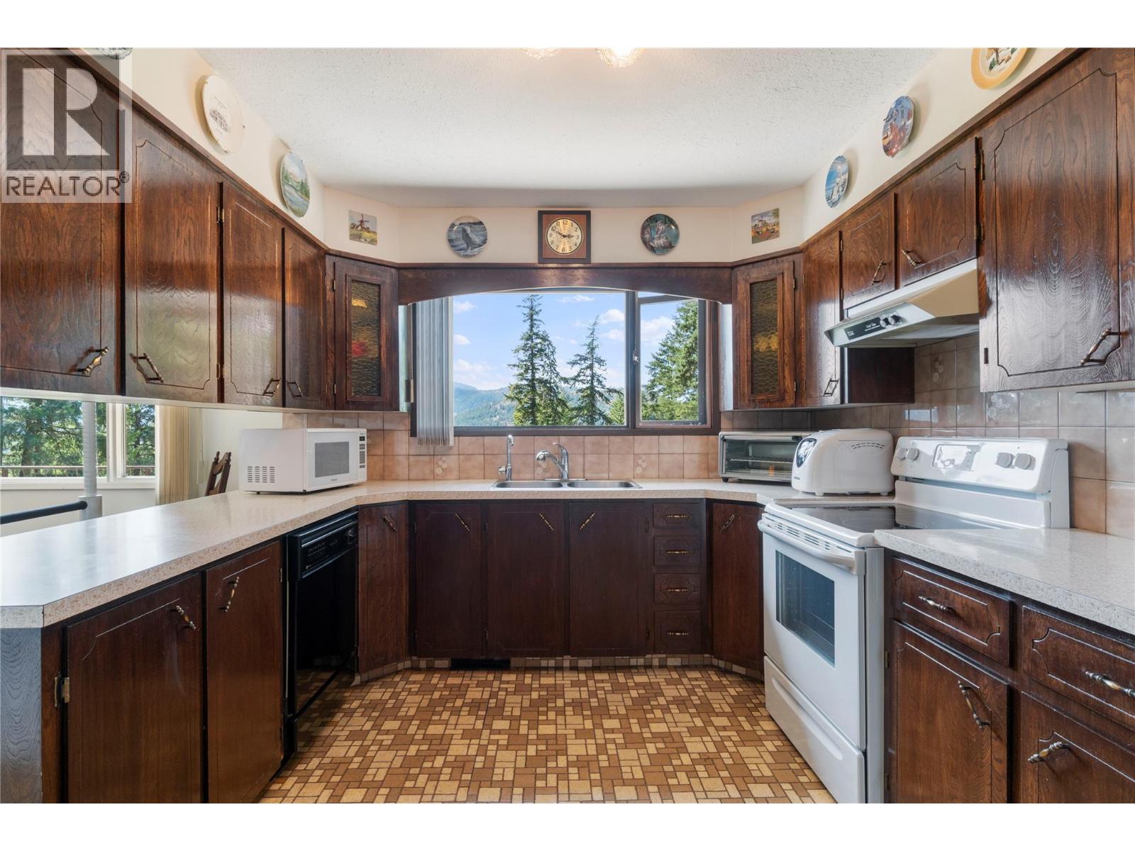 Photo 19 of 1476 Vella Road, Tappen BC