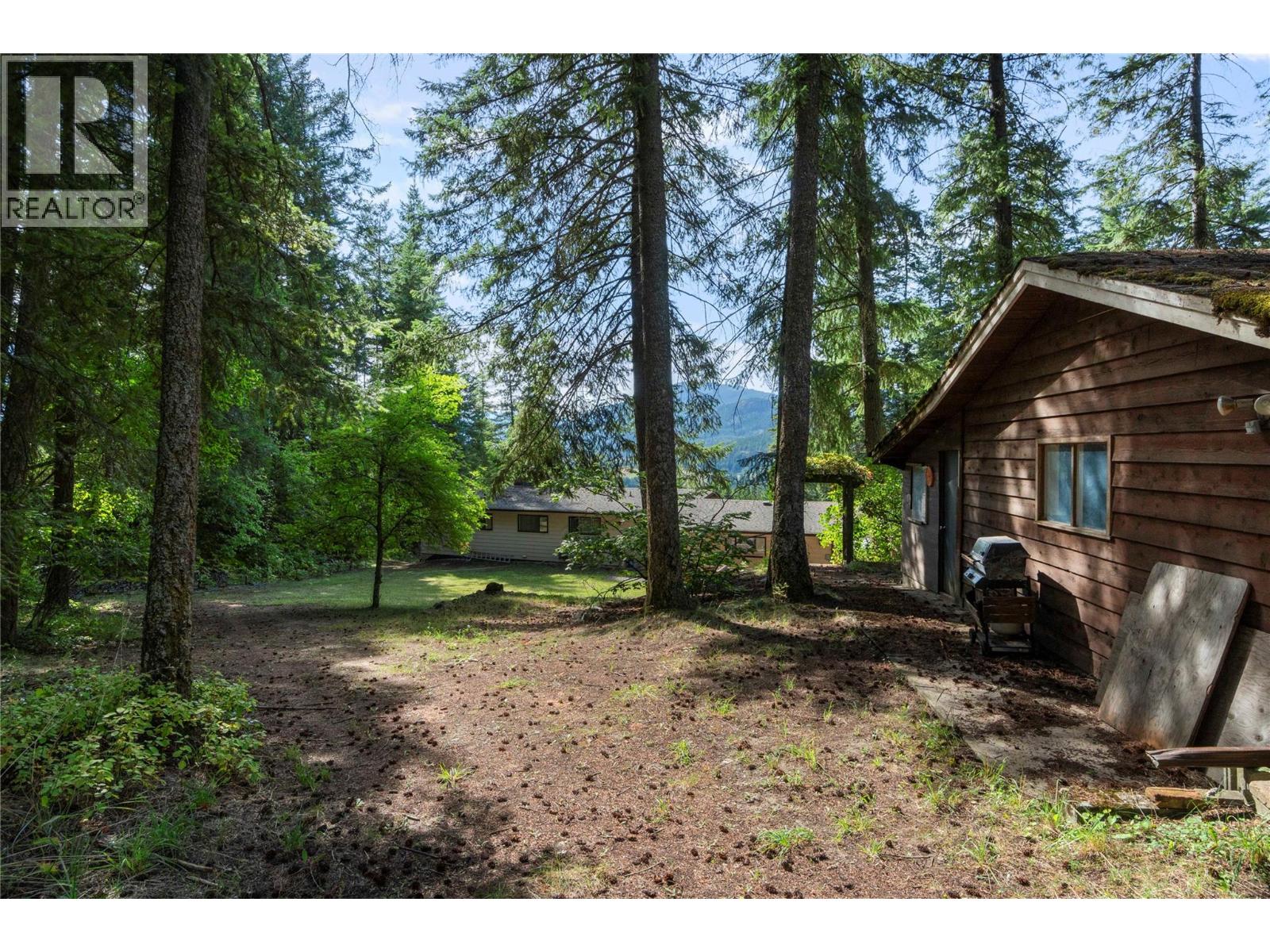Photo 12 of 1476 Vella Road, Tappen BC