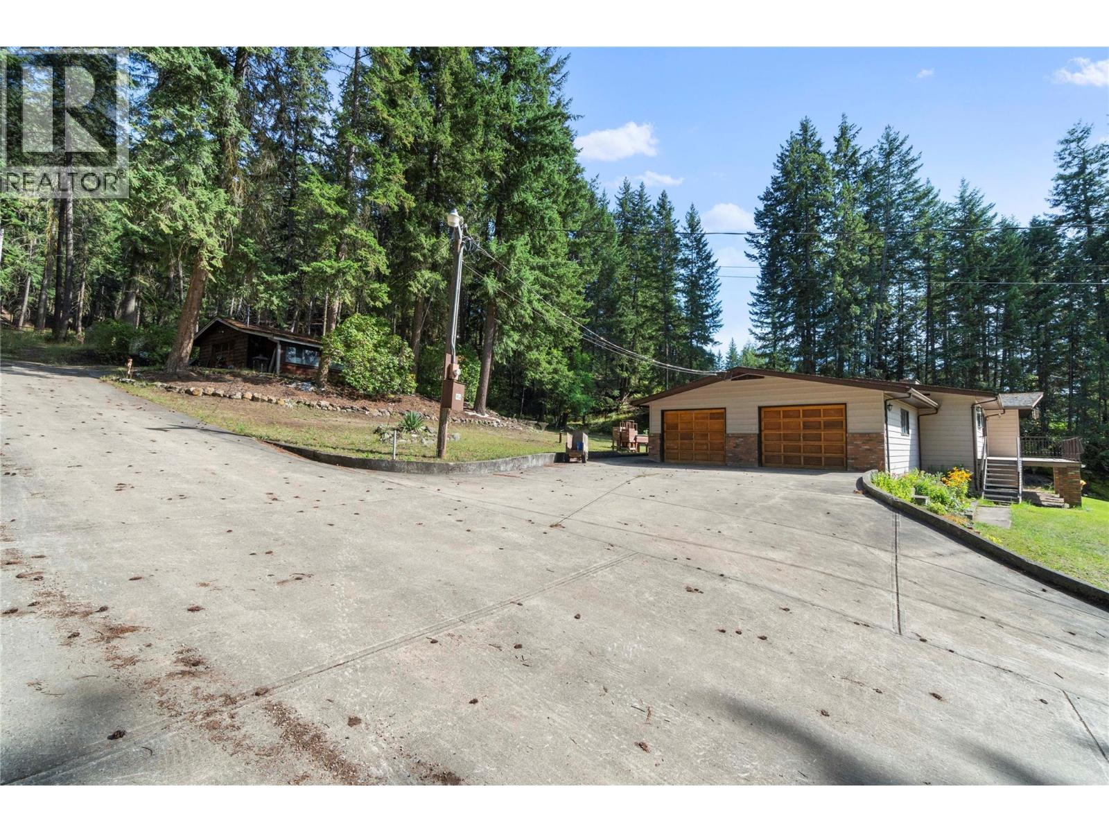 Photo 1 of 1476 Vella Road, Tappen BC