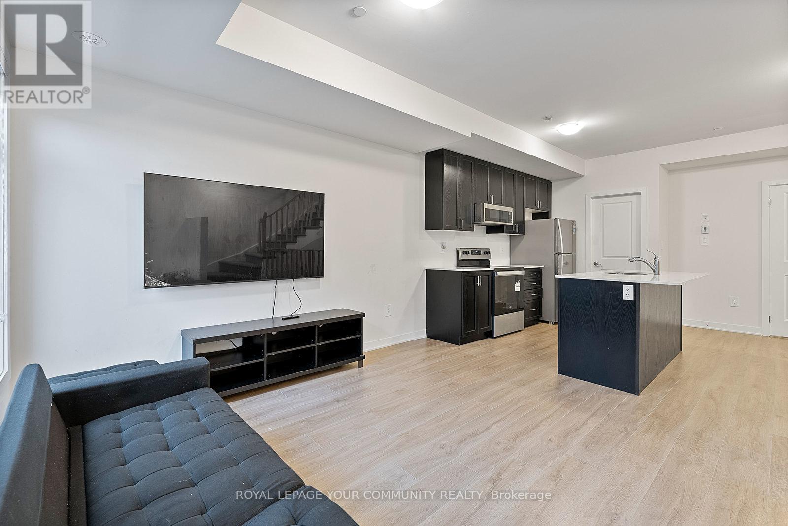 Photo 13 of 117 755 Omega Drive, Pickering ON