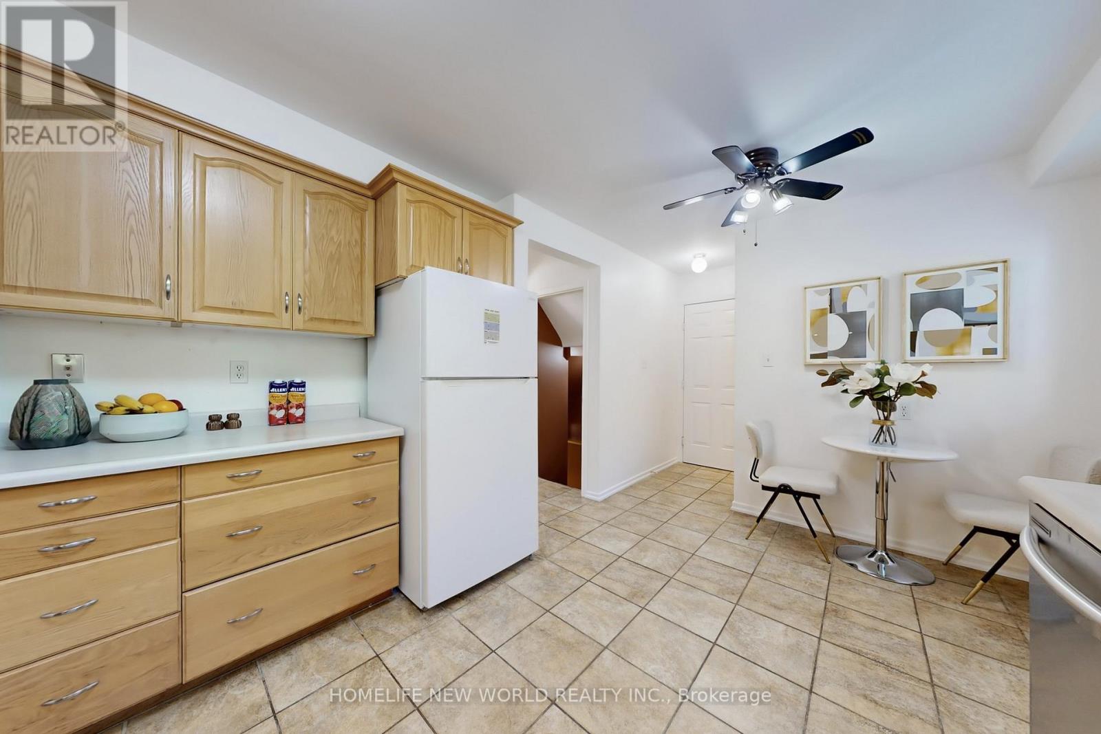 Photo 15 of 436 Arnhem Drive, Oshawa ON
