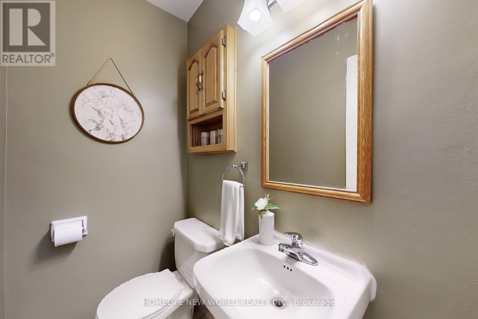 Photo 17 of 436 Arnhem Drive, Oshawa ON