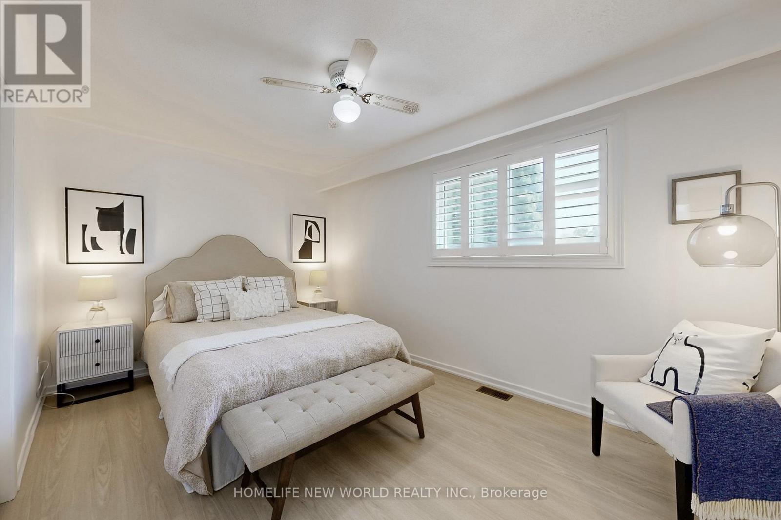 Photo 19 of 436 Arnhem Drive, Oshawa ON