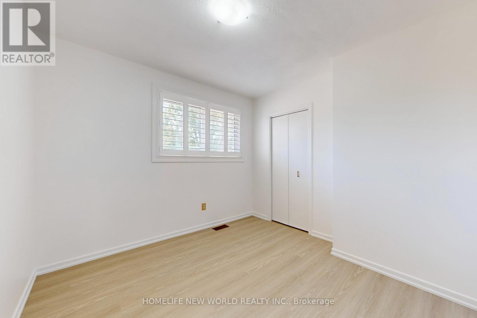 Photo 30 of 436 Arnhem Drive, Oshawa ON