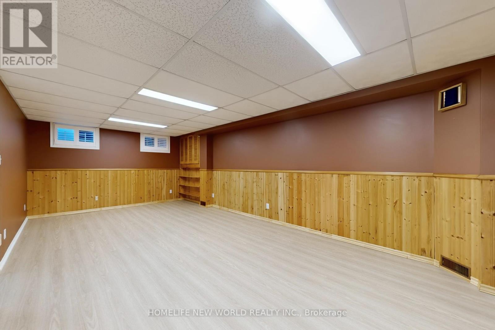 Photo 37 of 436 Arnhem Drive, Oshawa ON