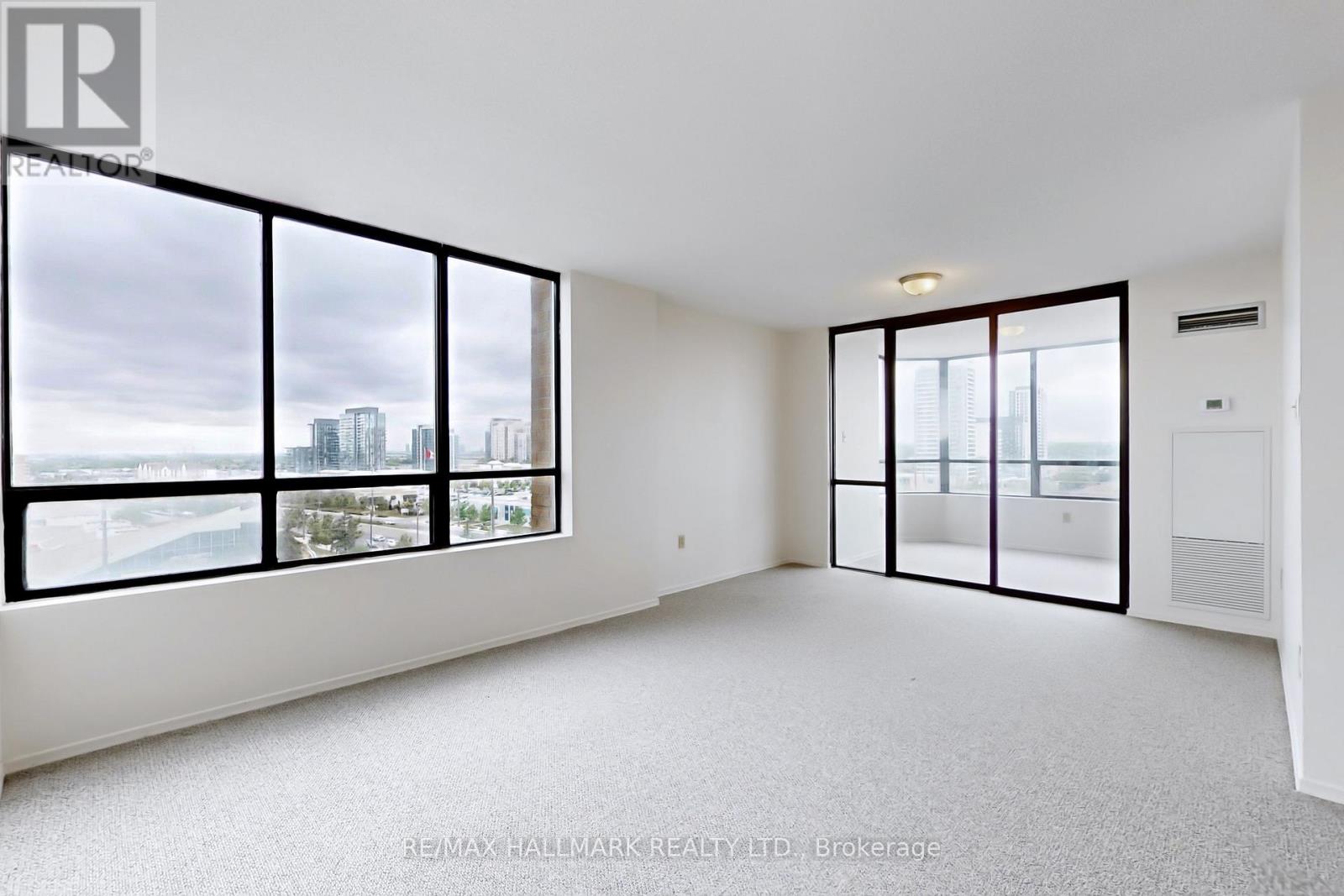 Photo 11 of 912 7601 Bathurst Street, Vaughan ON