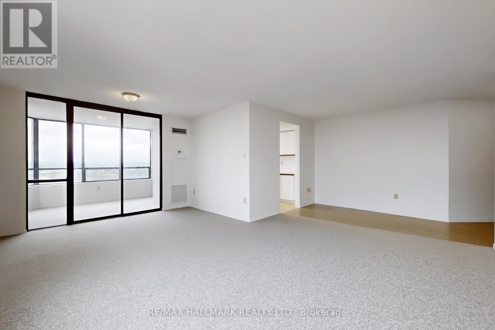 Photo 13 of 912 7601 Bathurst Street, Vaughan ON