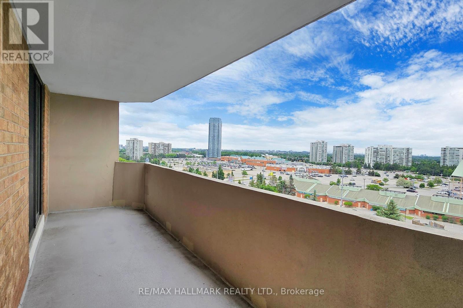 Photo 31 of 912 7601 Bathurst Street, Vaughan ON
