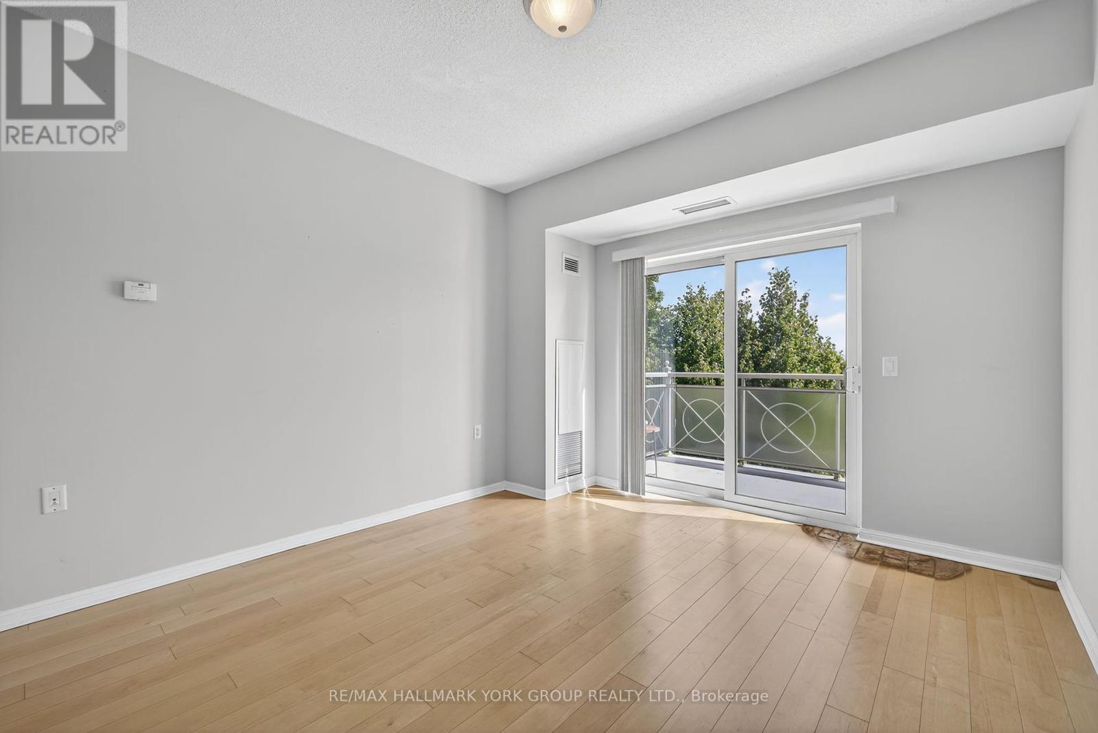 Photo 18 of 509 2500 Rutherford Road, Vaughan ON