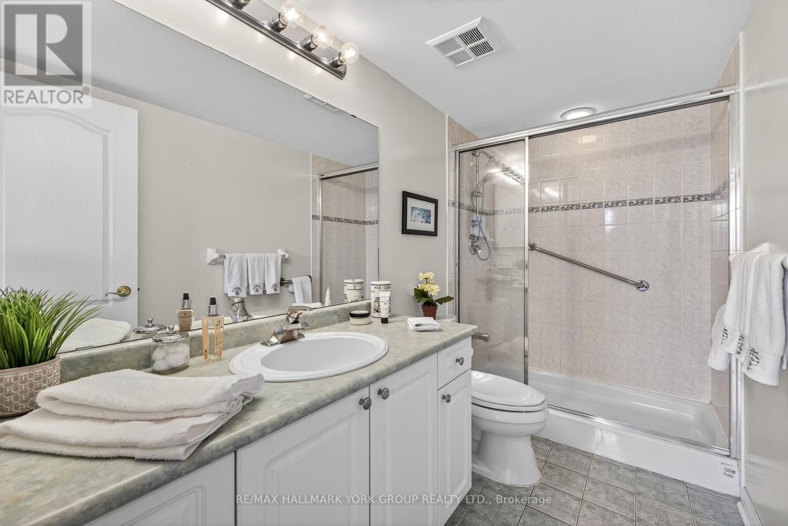 Photo 23 of 509 2500 Rutherford Road, Vaughan ON