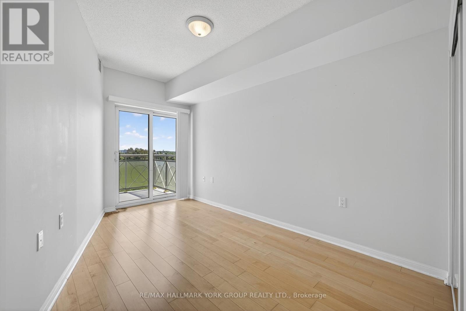 Photo 24 of 509 2500 Rutherford Road, Vaughan ON