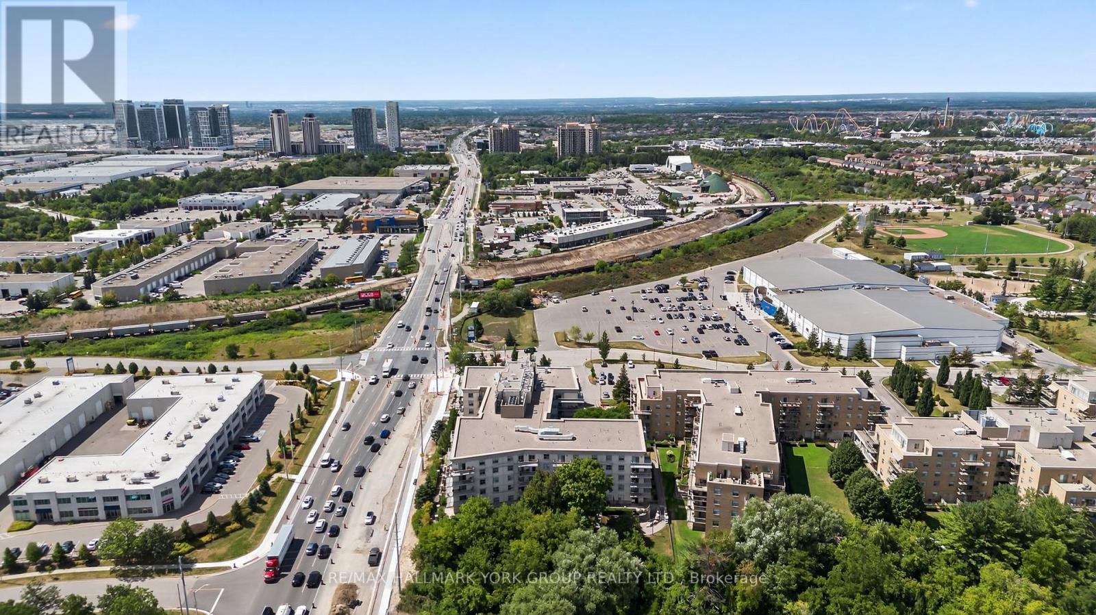 Photo 37 of 509 2500 Rutherford Road, Vaughan ON