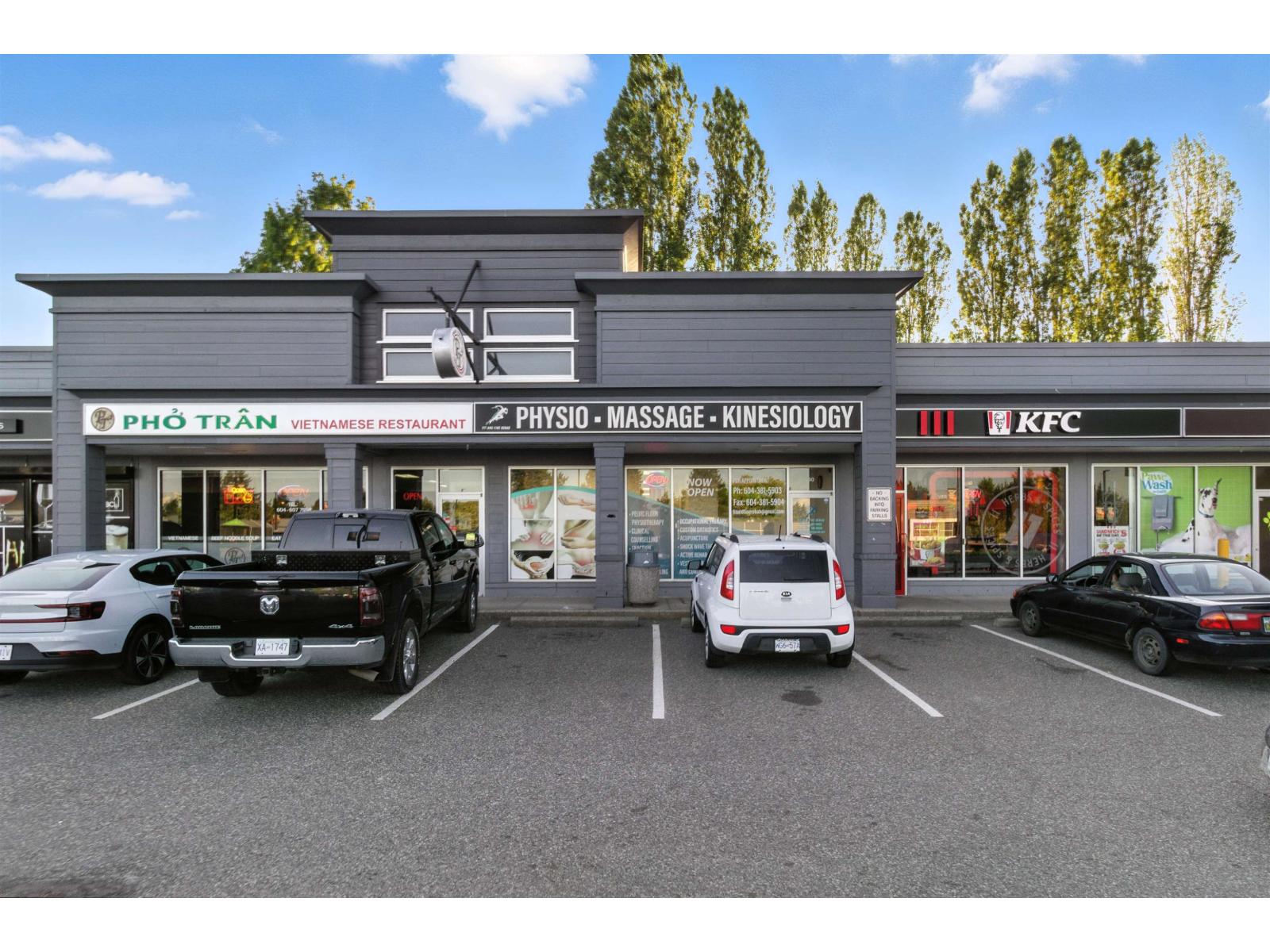 Photo 1 of 128 Springfield Drive, Langley BC