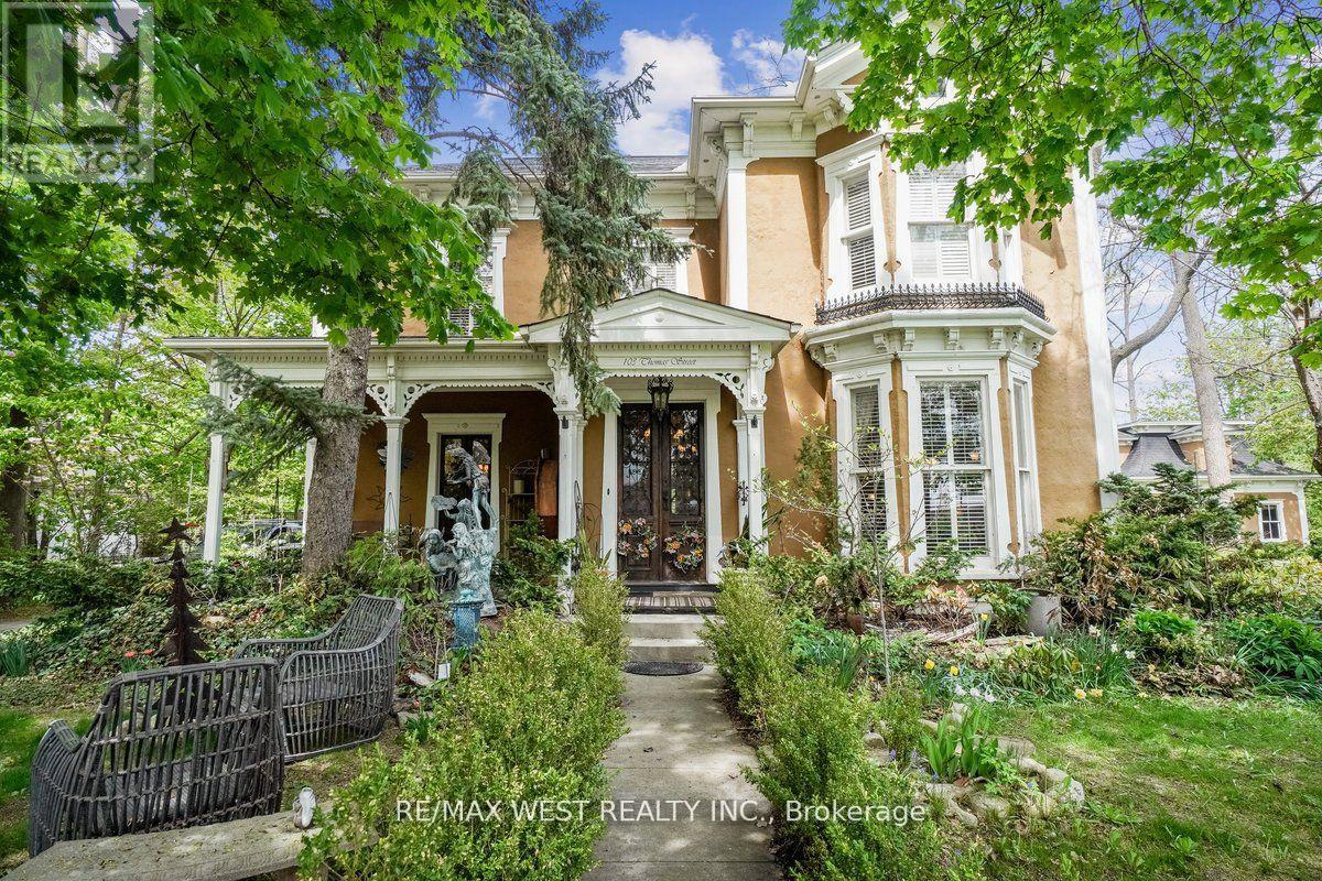 Photo 9 of 103 Thomas Street, Milton ON