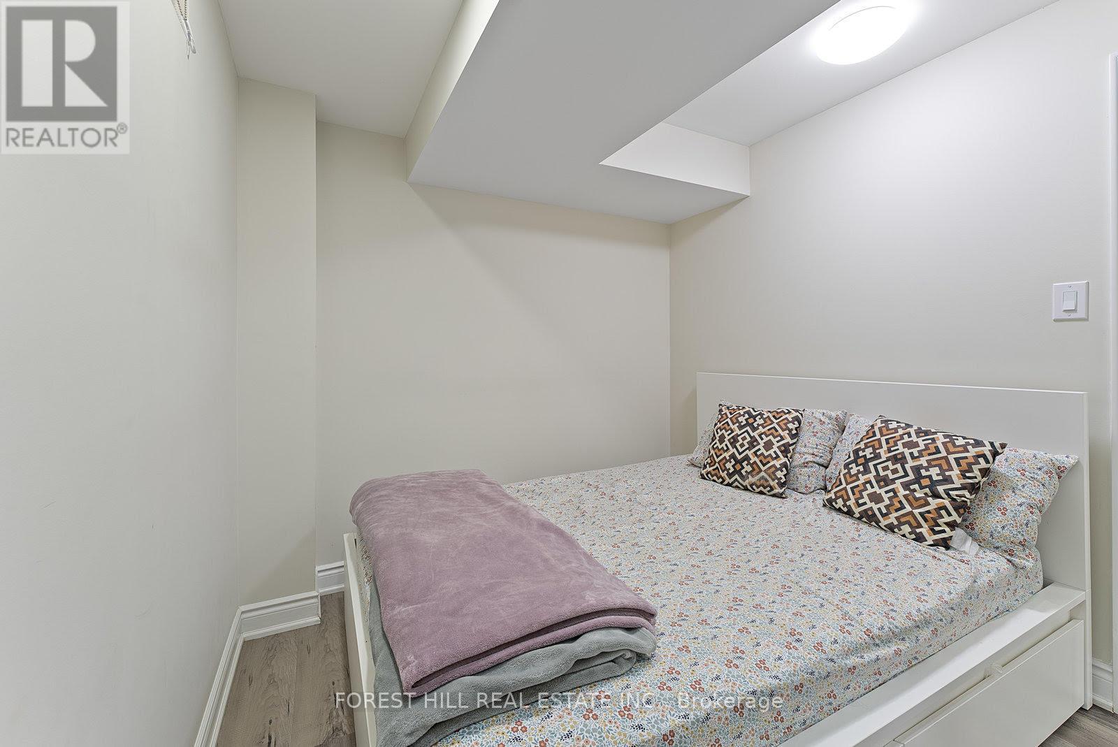 Photo 21 of Bsmt 24 Fordham Road, Brampton ON