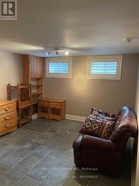 Photo 15 of 1523 Duncan Road, Oakville ON