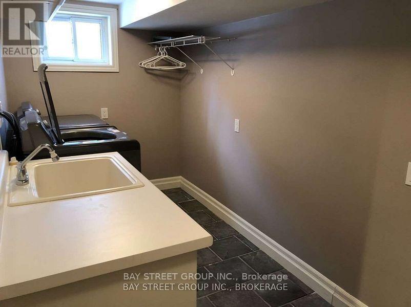 Photo 18 of 1523 Duncan Road, Oakville ON