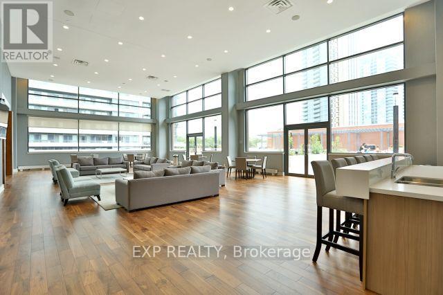 Photo 18 of 710 2212 Lake Shore Boulevard W, Toronto ON