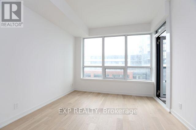 Photo 3 of 710 2212 Lake Shore Boulevard W, Toronto ON