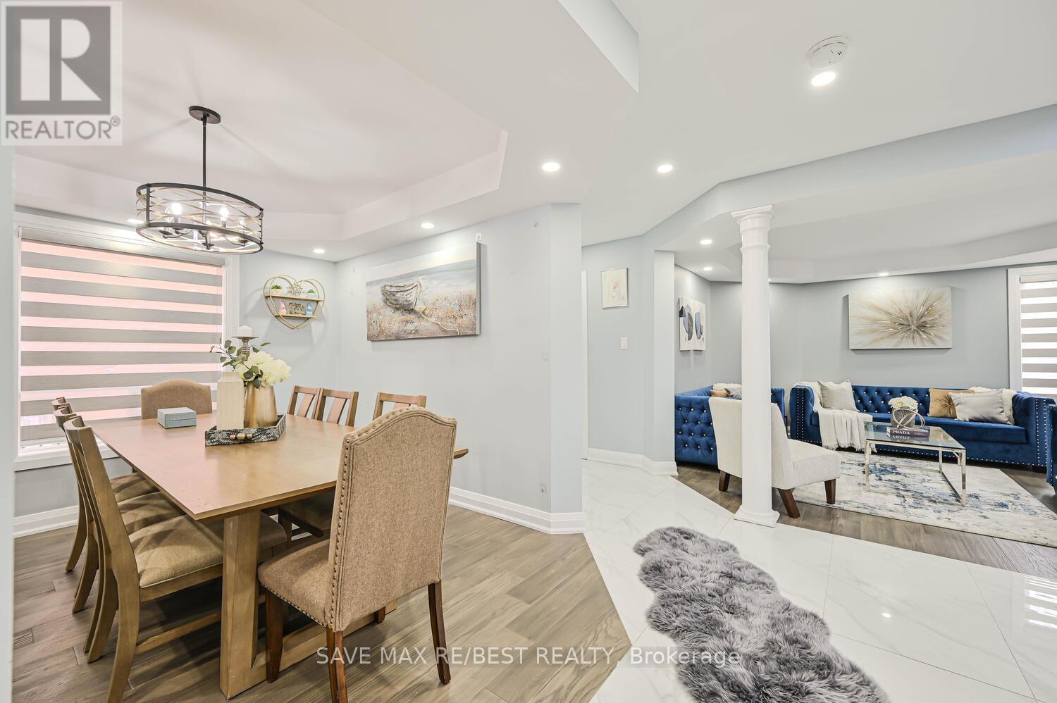 Photo 13 of 29 Baccarat Crescent, Brampton ON