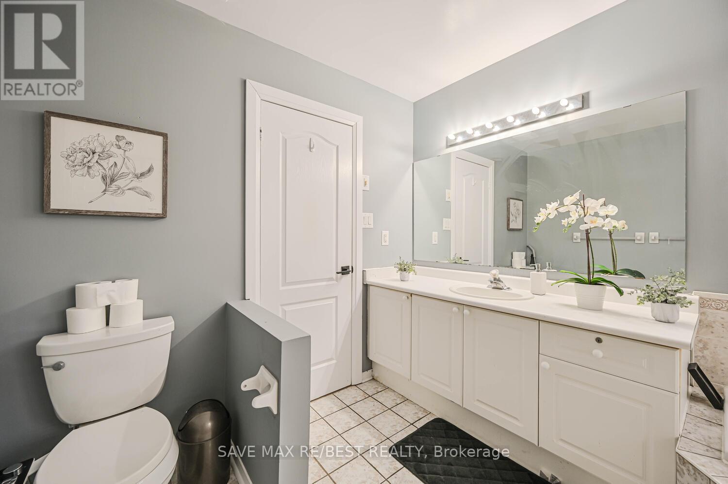 Photo 32 of 29 Baccarat Crescent, Brampton ON
