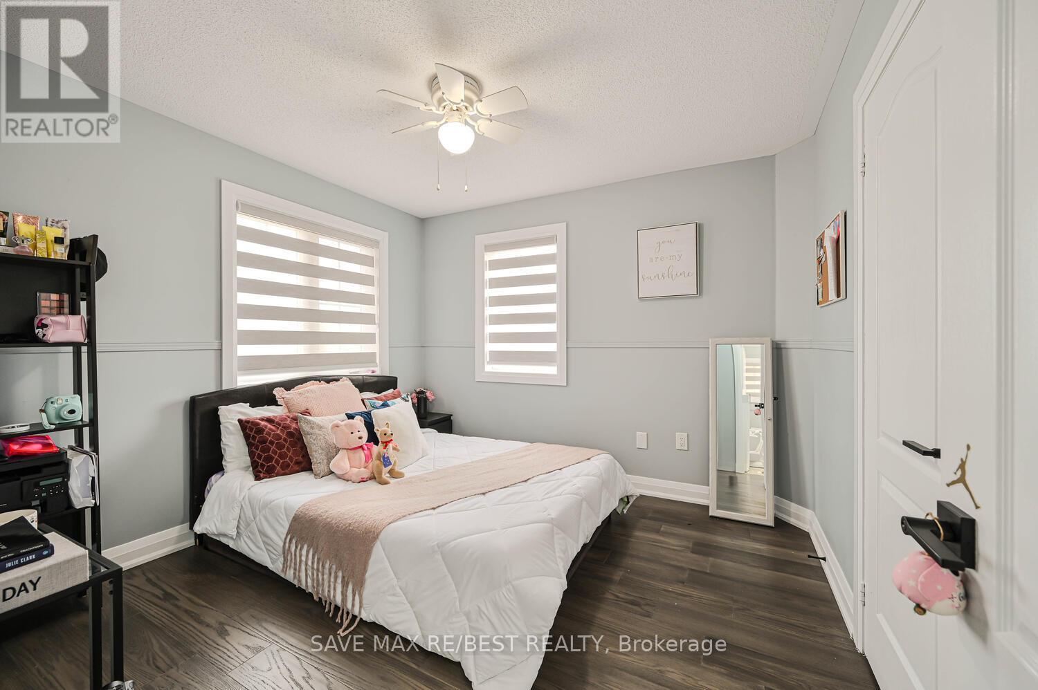 Photo 35 of 29 Baccarat Crescent, Brampton ON