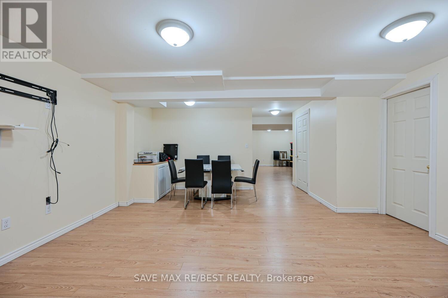 Photo 42 of 29 Baccarat Crescent, Brampton ON