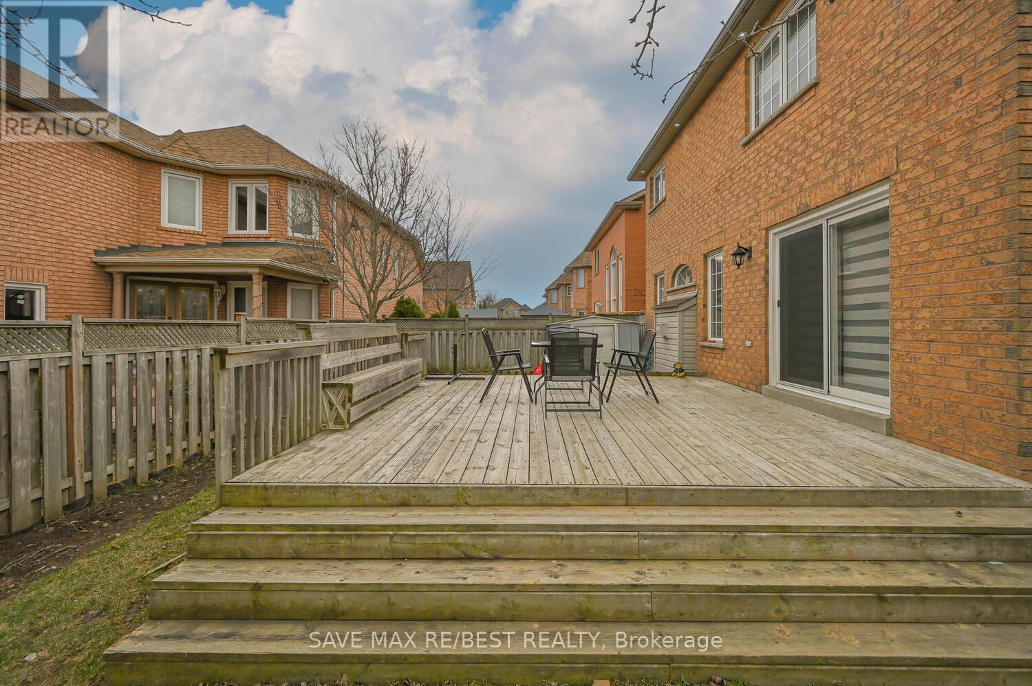 Photo 47 of 29 Baccarat Crescent, Brampton ON