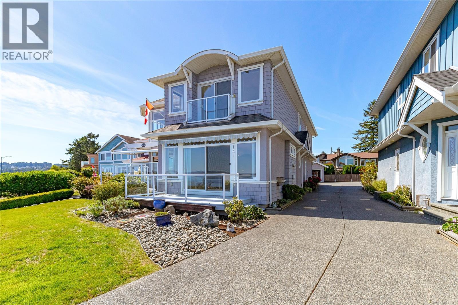  9460 Lochside Drive, Sidney