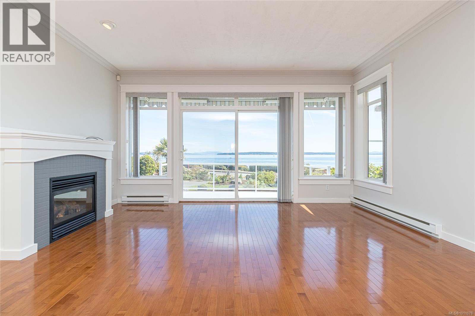  9460 Lochside Drive, Sidney