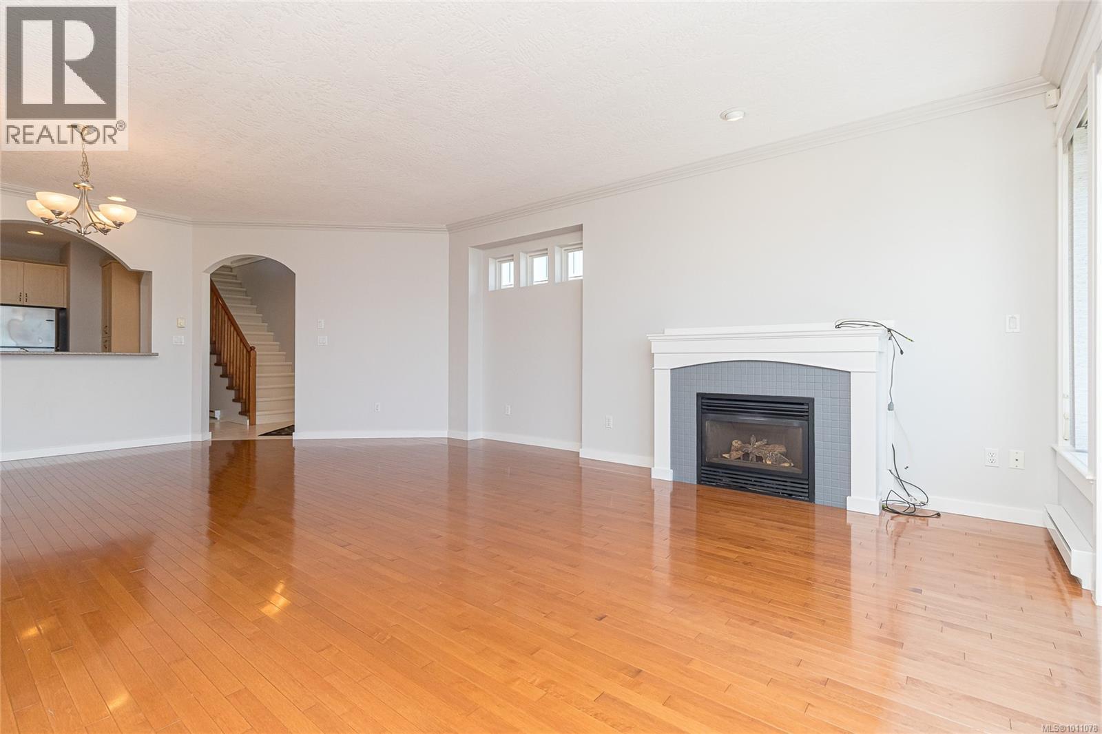  9460 Lochside Drive, Sidney