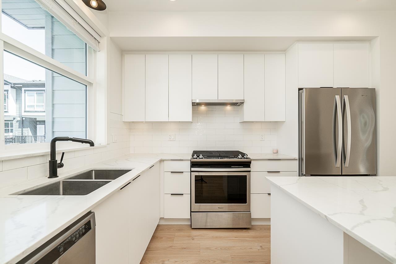 Photo 19 of 40 19255 Aloha Drive, Surrey BC