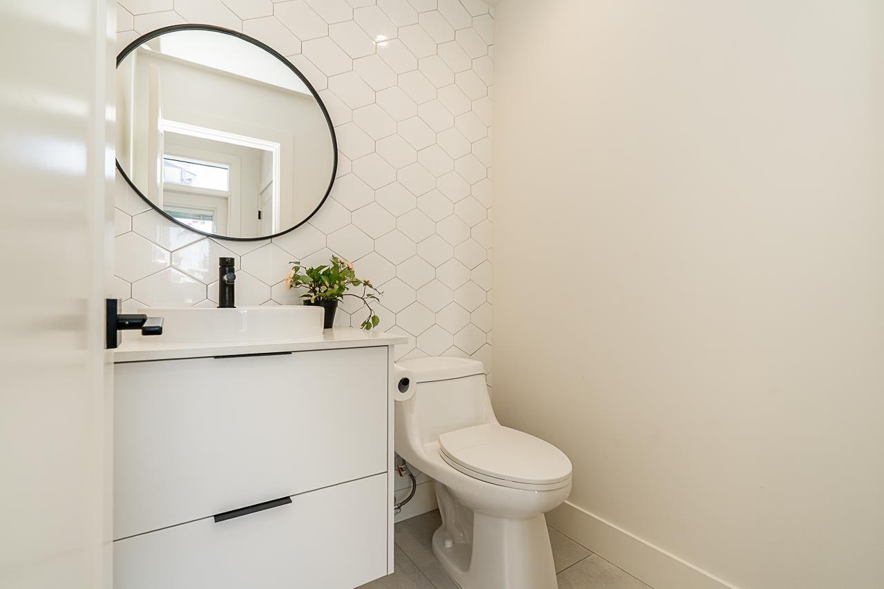 Photo 21 of 40 19255 Aloha Drive, Surrey BC