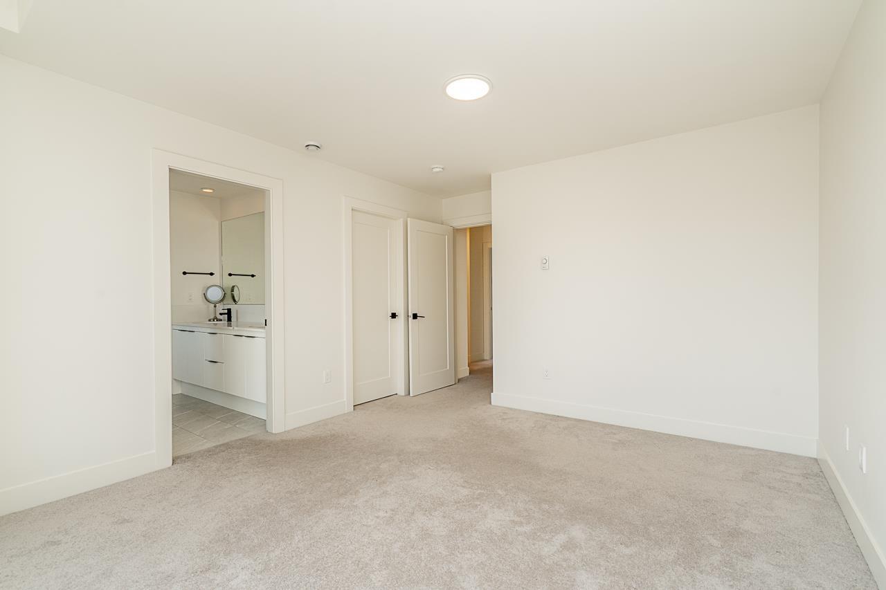 Photo 25 of 40 19255 Aloha Drive, Surrey BC